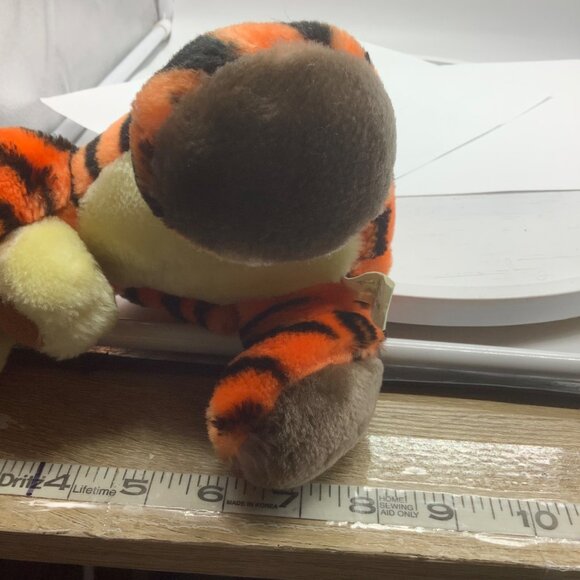 Vtg DIsney Tigger Plush Stuffed Animal Toy 8" Disneyland Walt Disney World - Picture 8 of 8